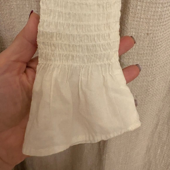 FARM Rio Cream Ruffled Blouse - Picture 4 of 10